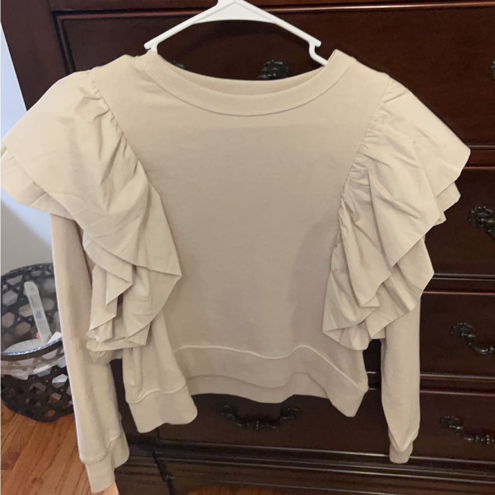 Zara cute ruffle top!!